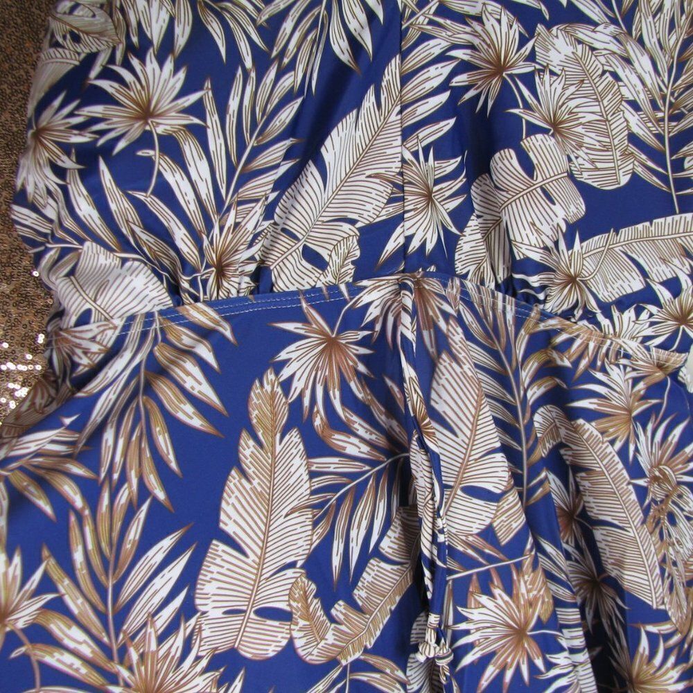 NWT BloomChic tropical blue swim top 12/L - Picture 7 of 13